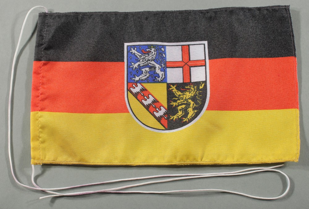 Tischflagge Saarland 25x15 cm optional mit Holz- oder Chromständer Tischfahne Tischfähnchen
