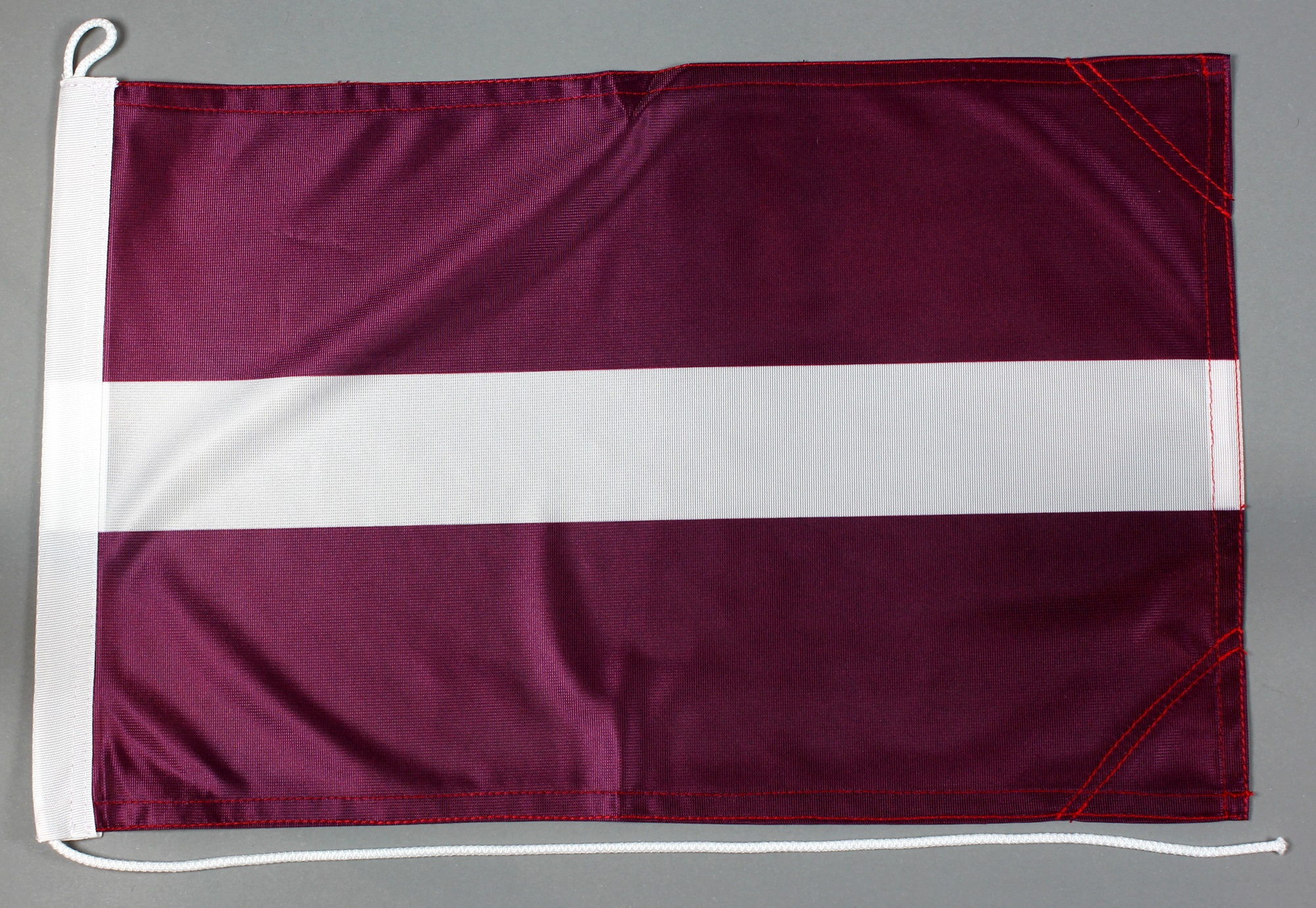 bootsflagge-30x45-lettland
