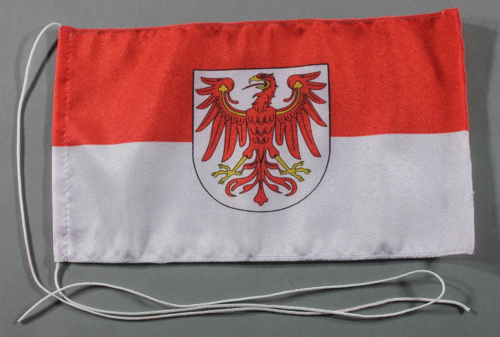 990tischfahne-brandenburg Tischflagge Brandenburg 25x15 cm optional mit Holz- oder Chromständer Tischfahne Tischfähnchen