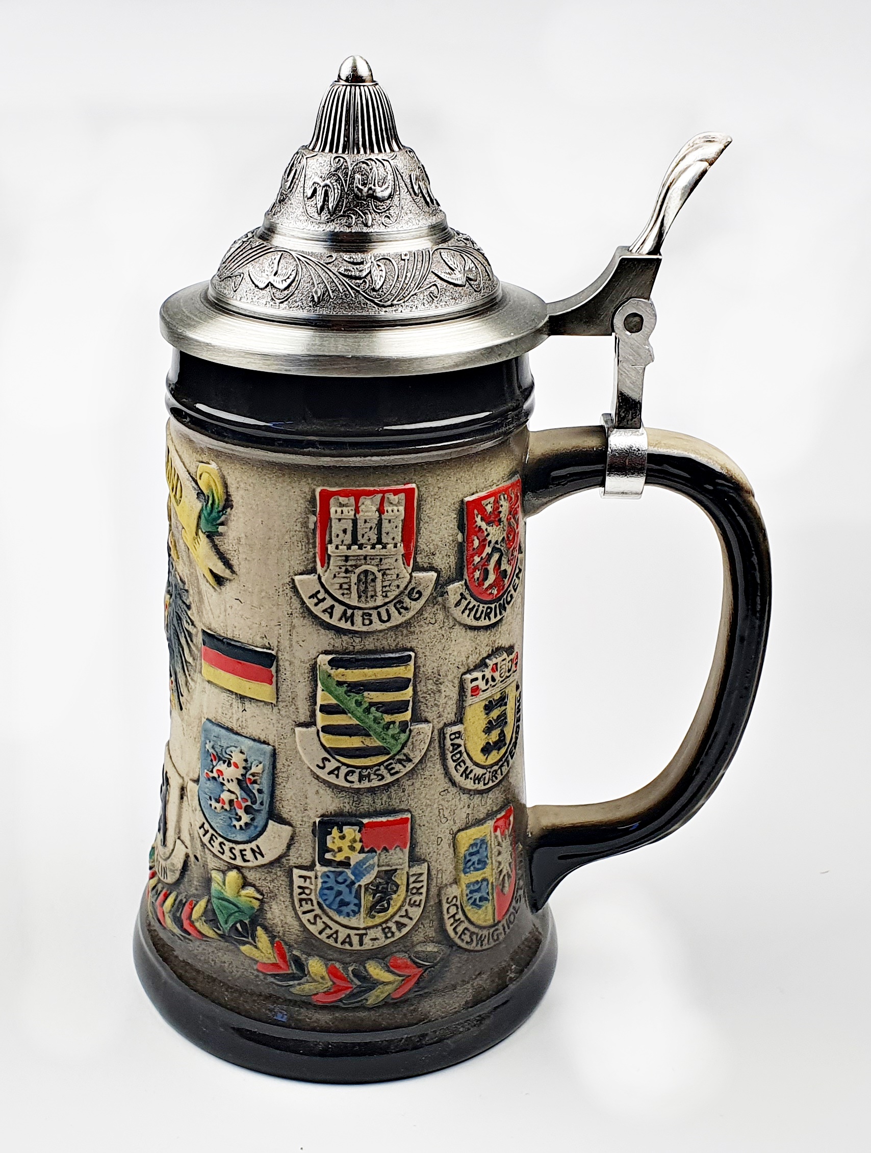 bierkrug-deuzschland-rustikal-rechts