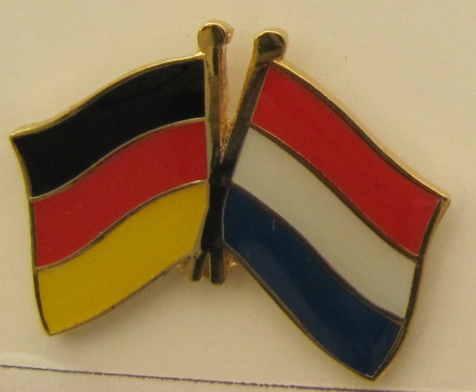 freundschafts_pin_flaggen_deutschland_niederlande