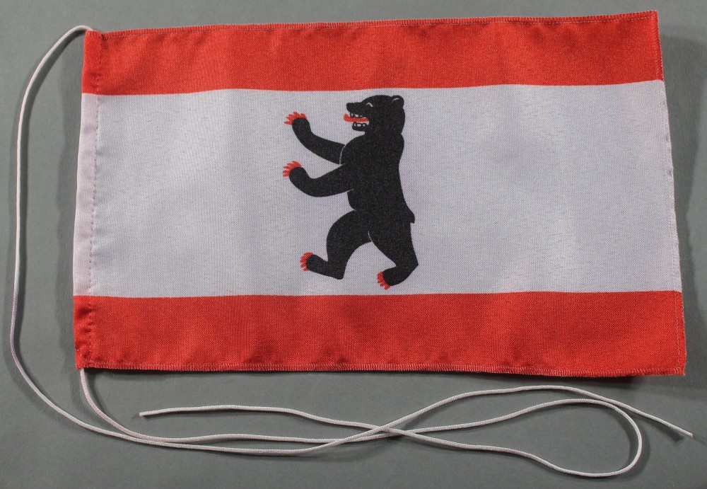 917tischfahne-berlin-landesflagge Tischflagge Berlin 25x15 cm optional mit Holz- oder Chromständer Tischfahne Tischfähnchen