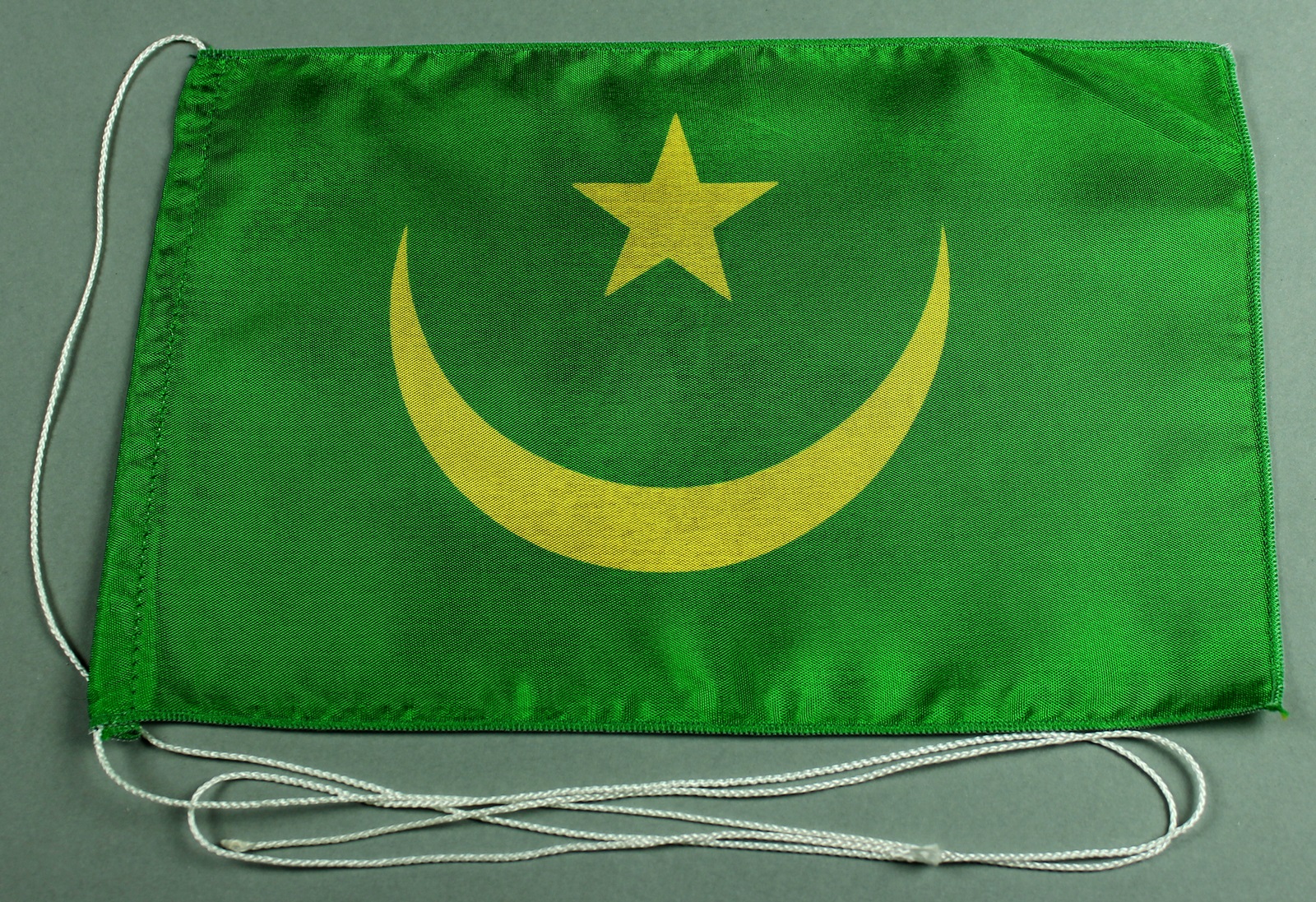 Tischflagge Mauretanien 25x15 cm optional mit Holz- oder Chromständer Tischfahne Tischfähnchen