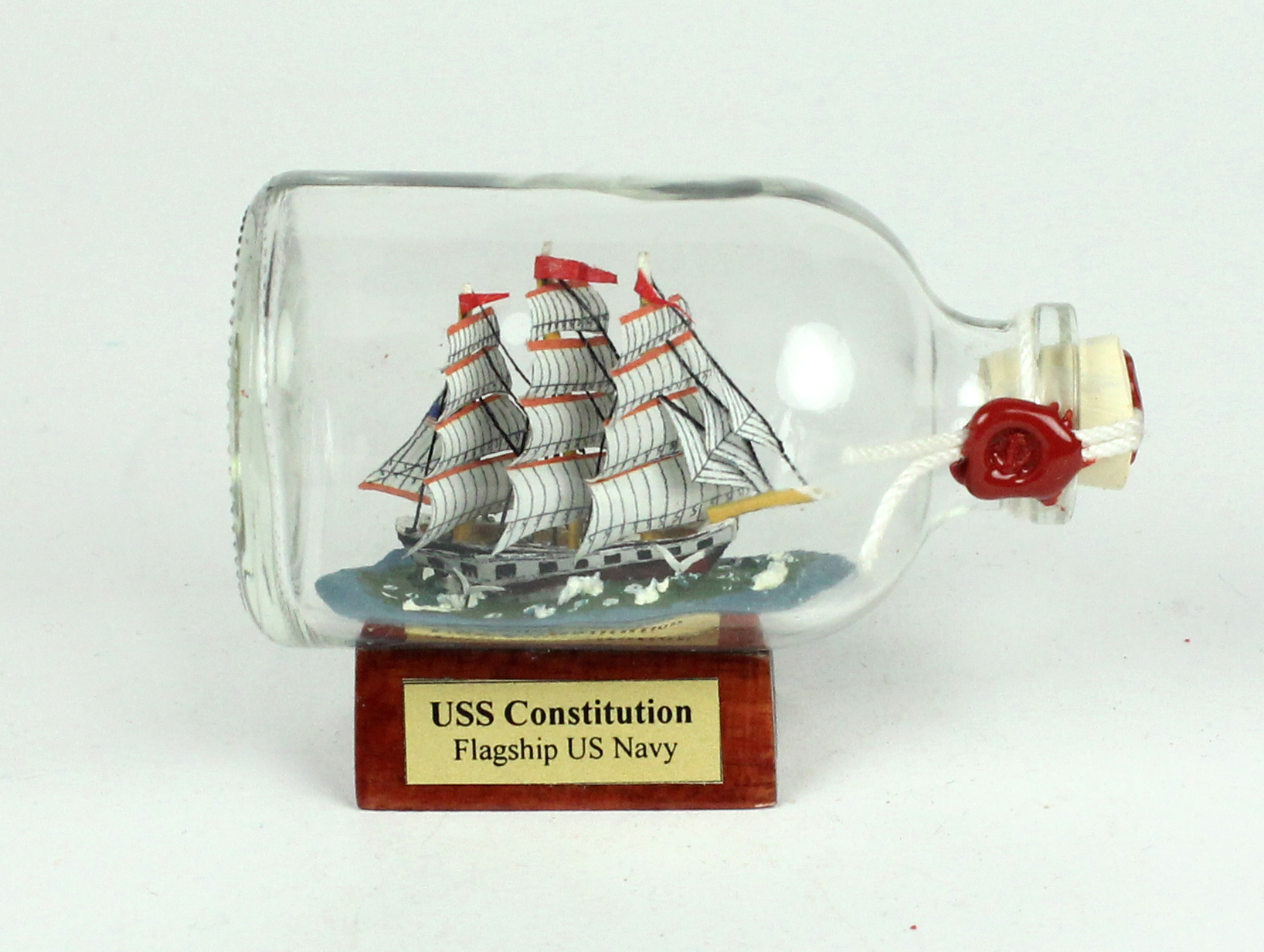 Buddelschiff USS Constitution 50ml  Buddelschiff USS Constitution 50ml