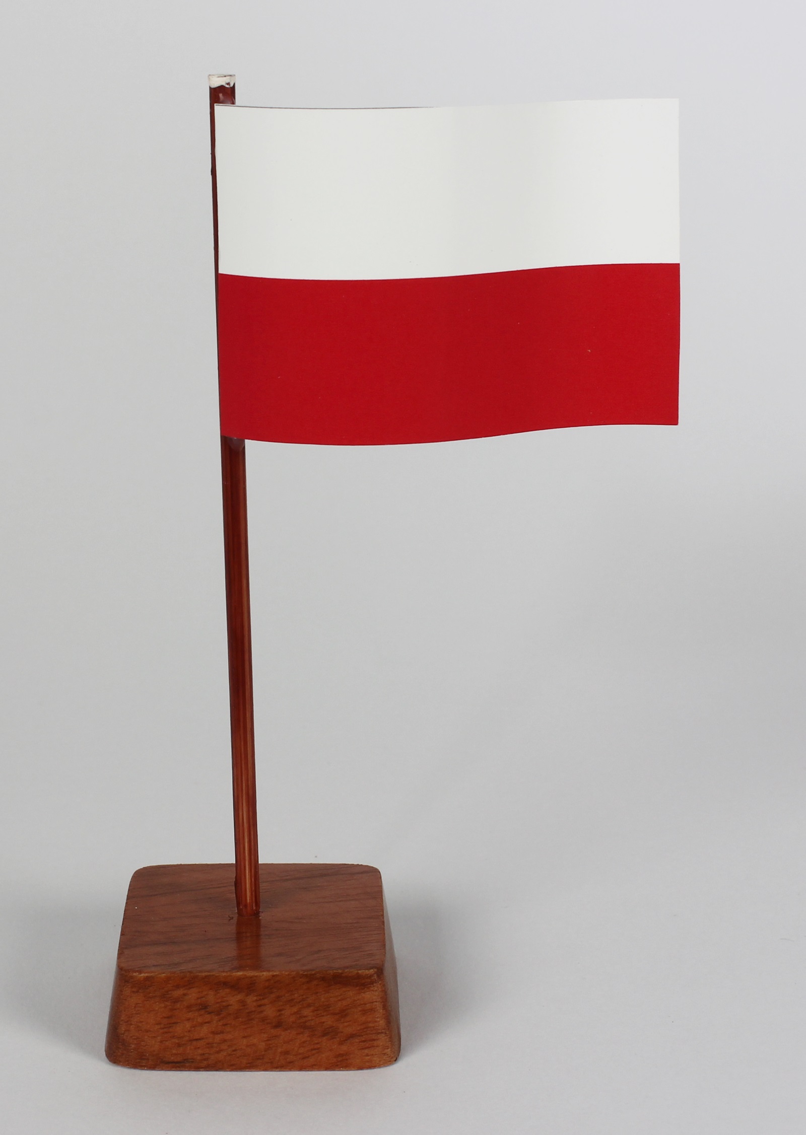 mini-tischflagge-polen-v Mini Tischflagge Polen Höhe 13 cm Tischfähnchen