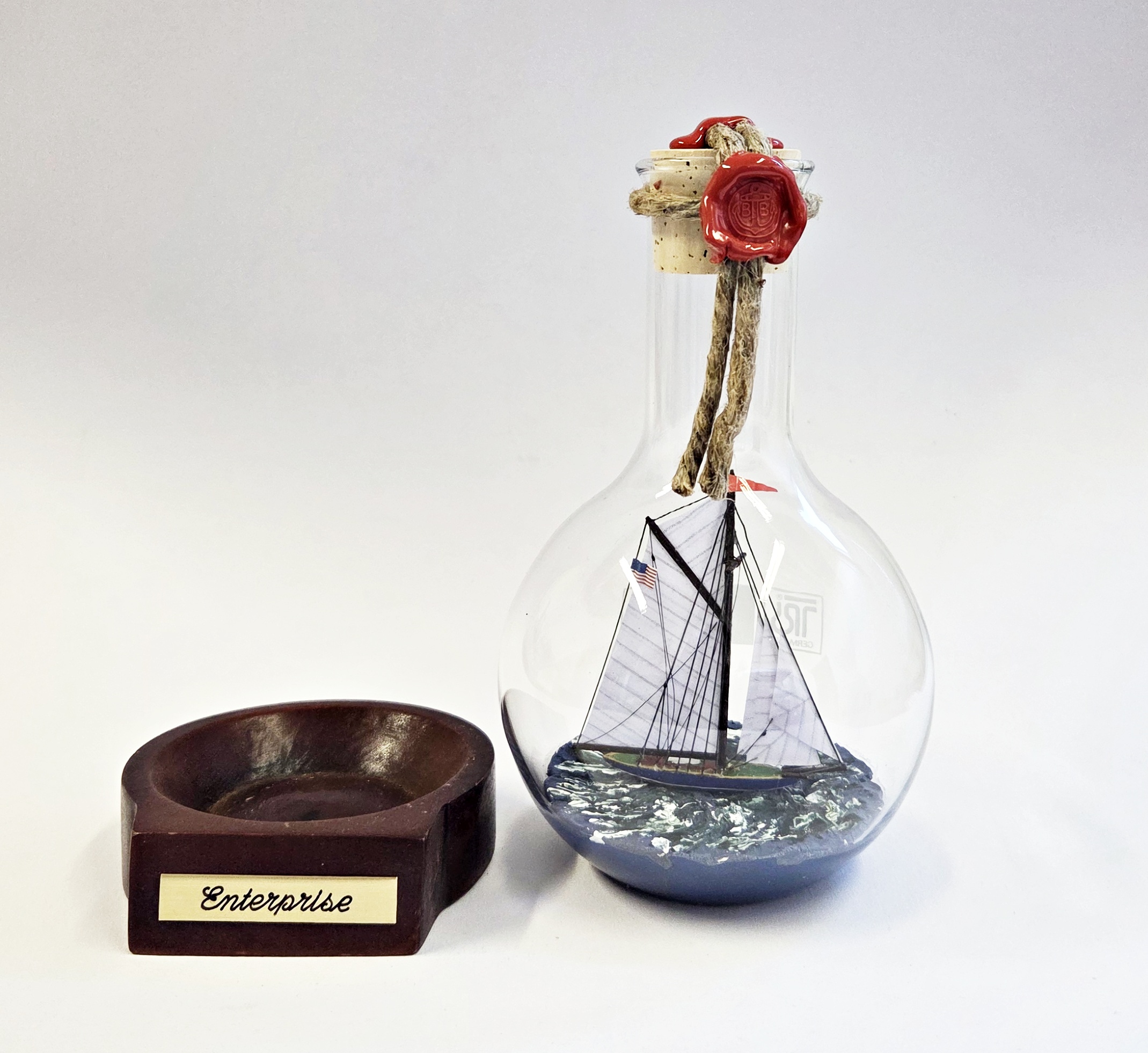 Enterprise USA 0,5 Liter Buddelschiff Stehkolben Flaschenschiff