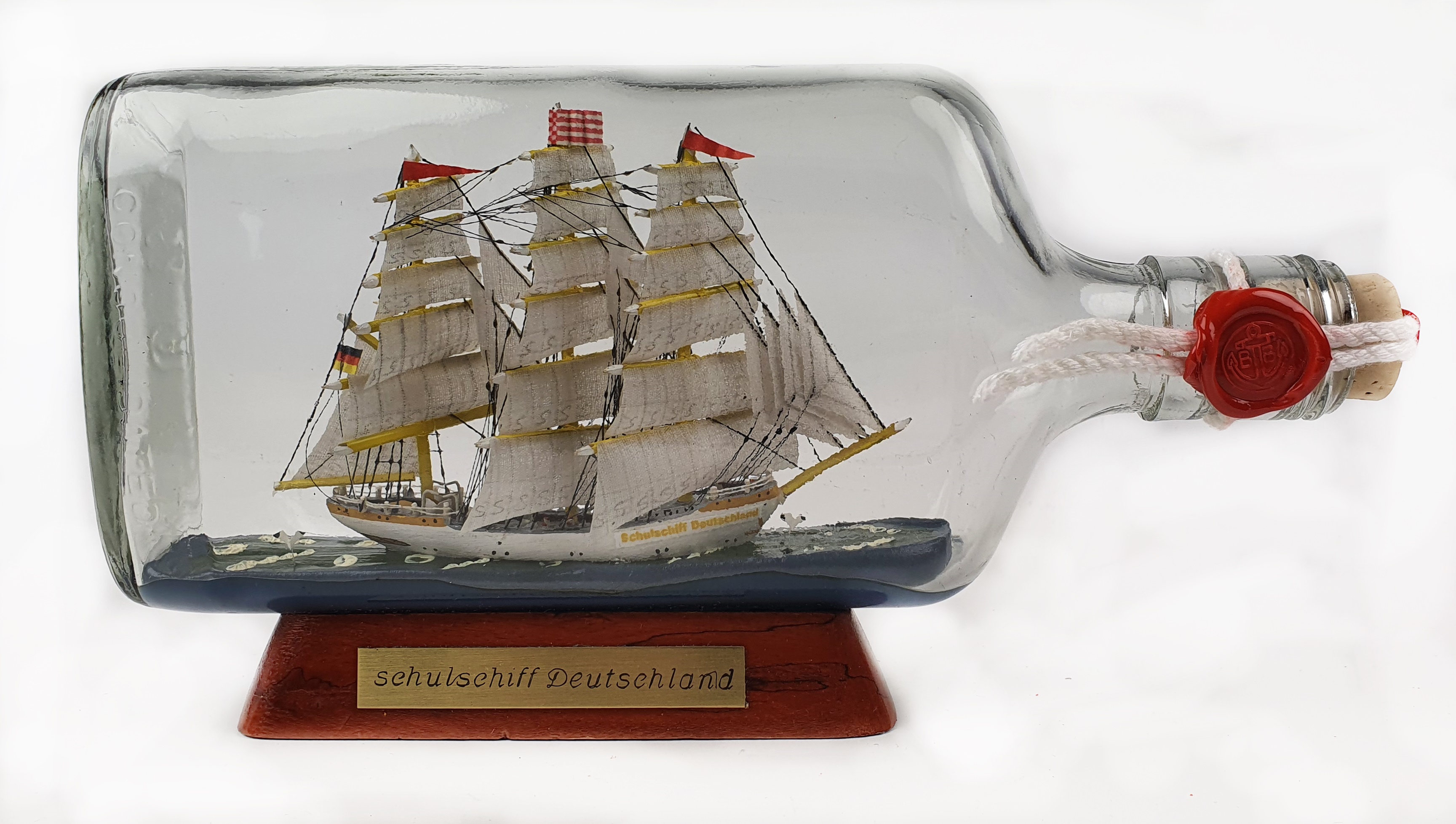 Schulschiff Deutschland Buddelschiff 375 ml Flachmann ca. 21x9 cm Buddelschiff Museumsqualität