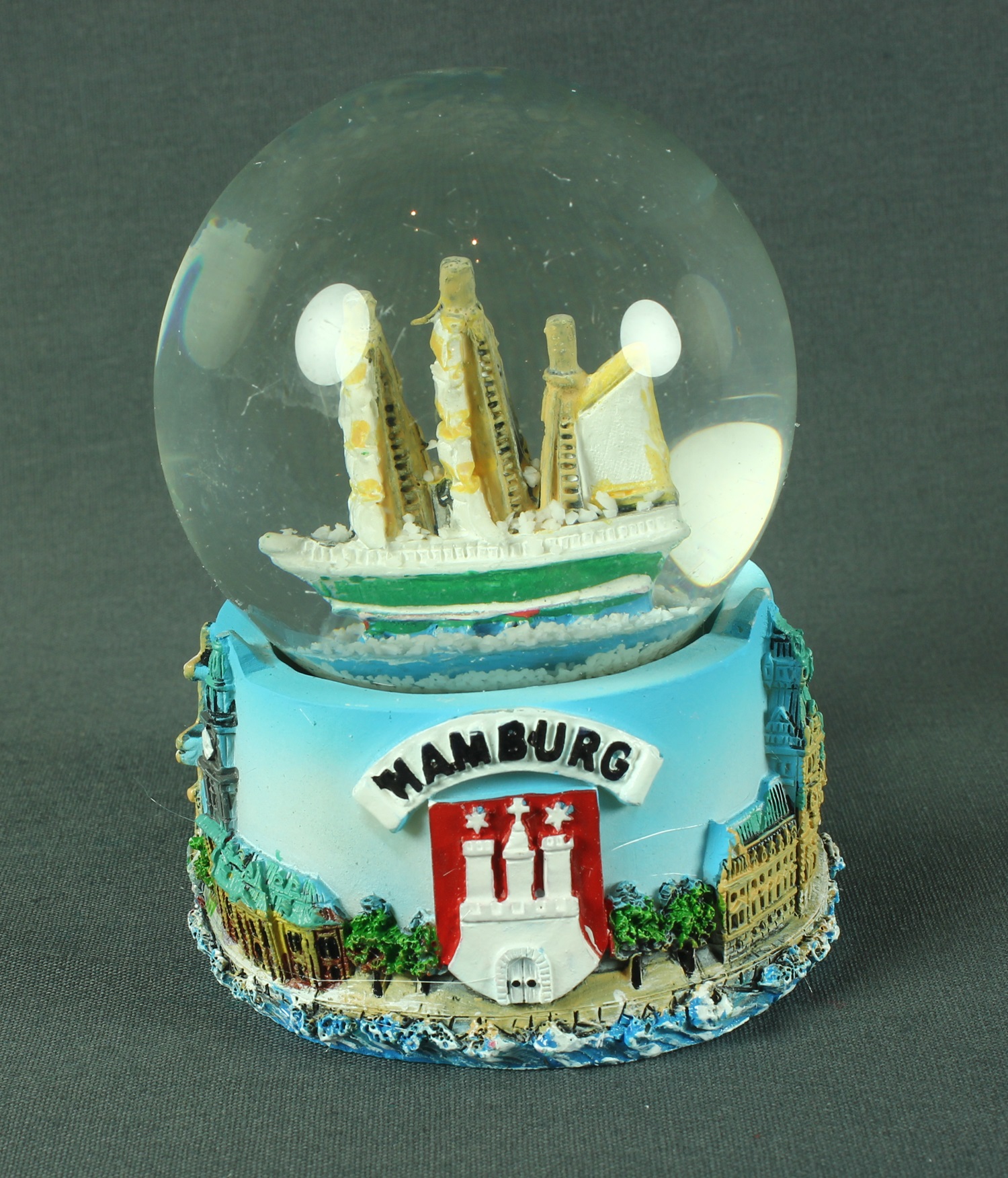 schneekugel-hamburg-rickmers-v