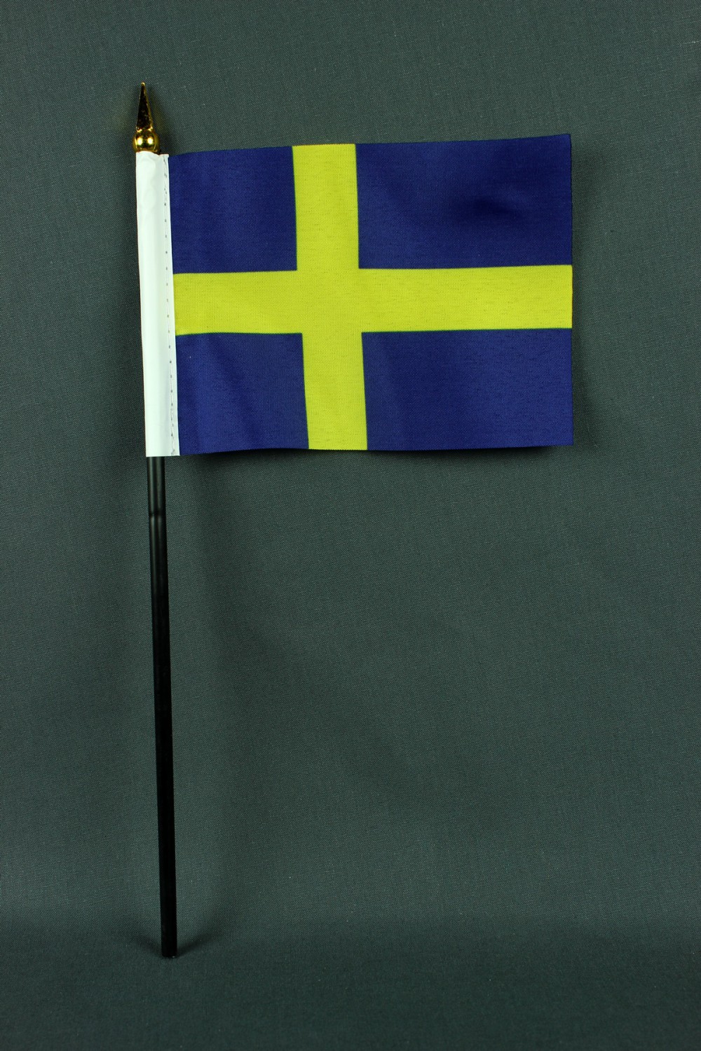 tischfahne-schweden Kleine Tischflagge Schweden 10x15 cm optional mit Tischfähnchenständer