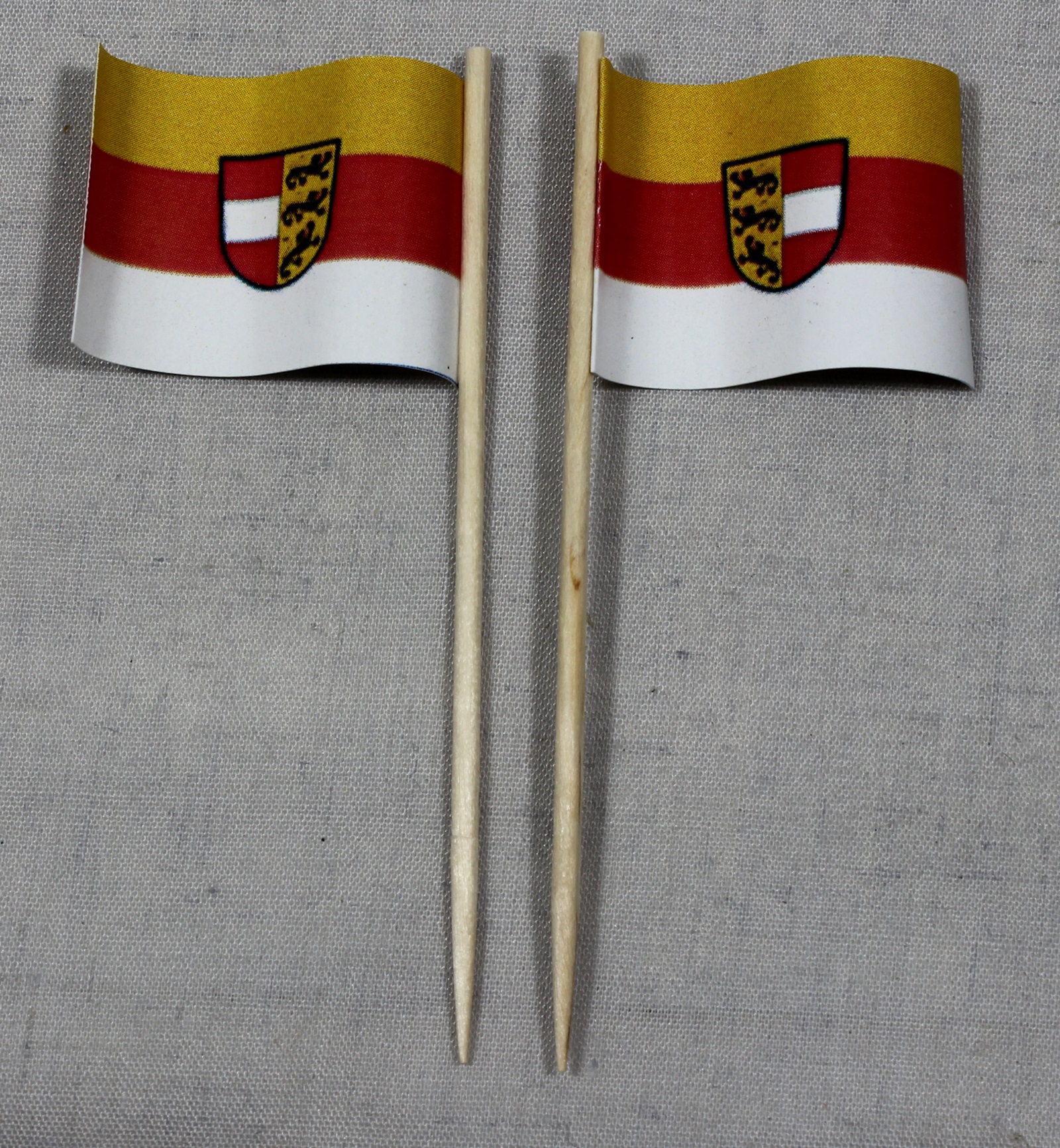 Party-Picker Flagge Kärnten Österreich Papierfähnchen in Spitzenqualität 50 Stück Beutel