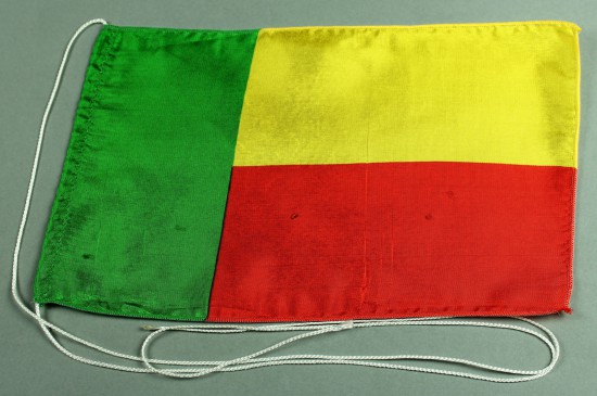 1180tischfahne-benin Tischflagge Benin 25x15 cm optional mit Holz- oder Chromständer Tischfahne Tischfähnchen