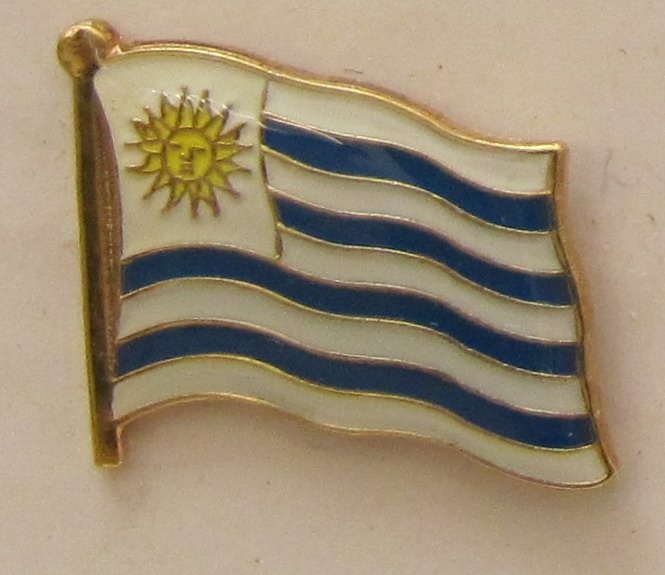 Uruguay Flaggen Pin Anstecker,1,5 cm,Neu mit Druckverschluss 