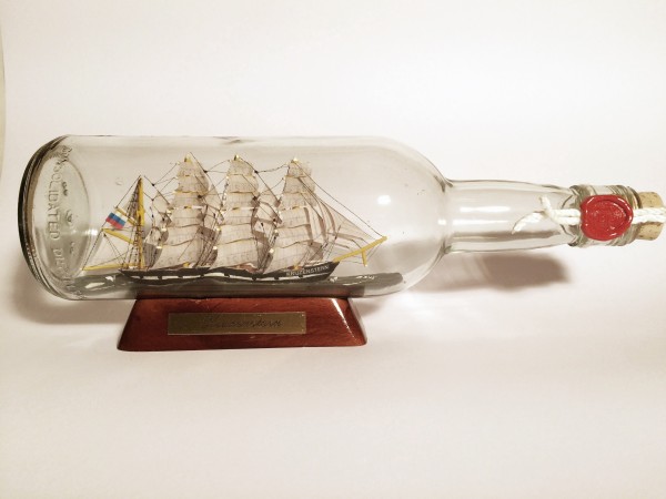 Kruzenstern 700 ml runde Flasche Buddelschiff Museumsqualität