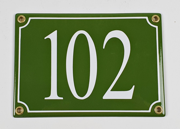 Hausnummernschild 102 mittelgrün/weiß Serif 17x12 cm Emailleschild