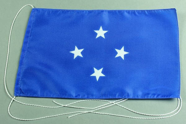 Tischflagge Mikronesien 25x15 cm optional mit Holz- oder Chromständer Tischfahne Tischfähnchen
