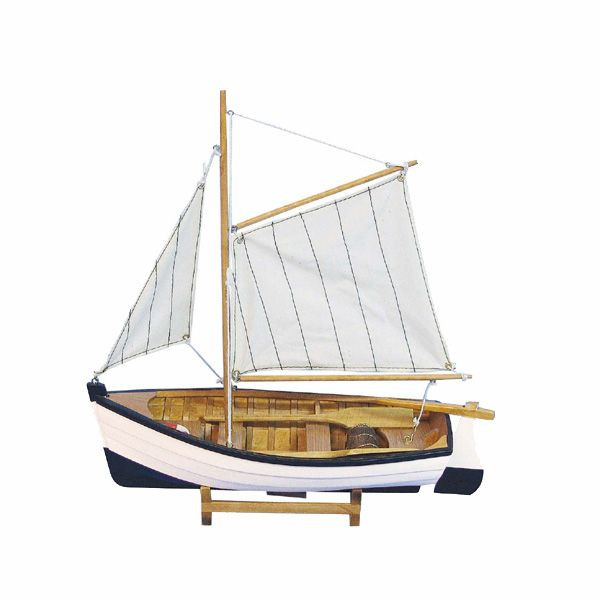 Schiffsmodell Fischerboot Segelkutter aus Holz 32x33cm
