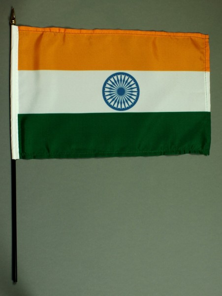 Tischflagge Indien 20x30 cm optional mit Tischflaggenständer aus Mahagoni Holz